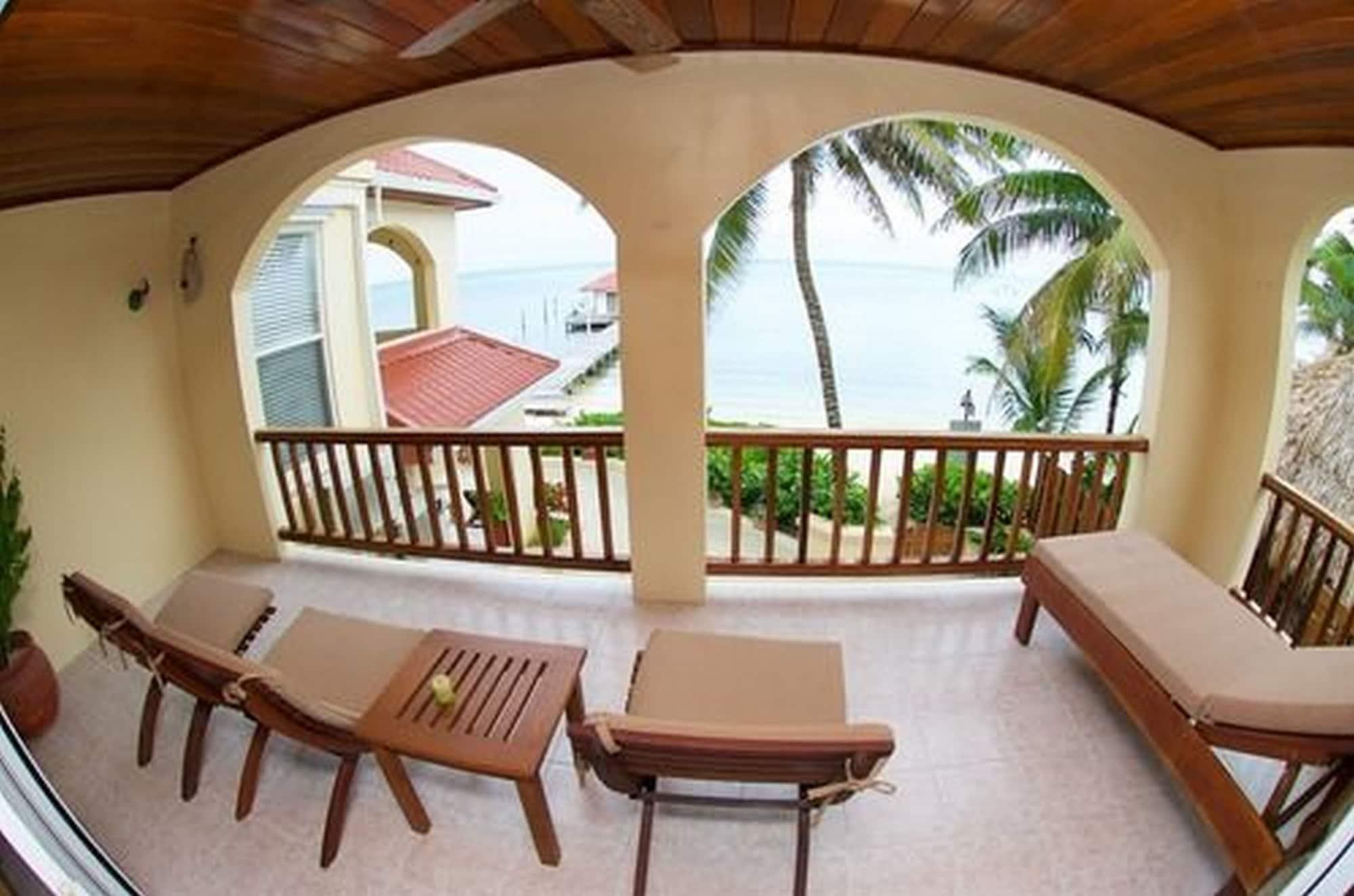 The Palms Oceanfront Suites San Pedro  Dış mekan fotoğraf