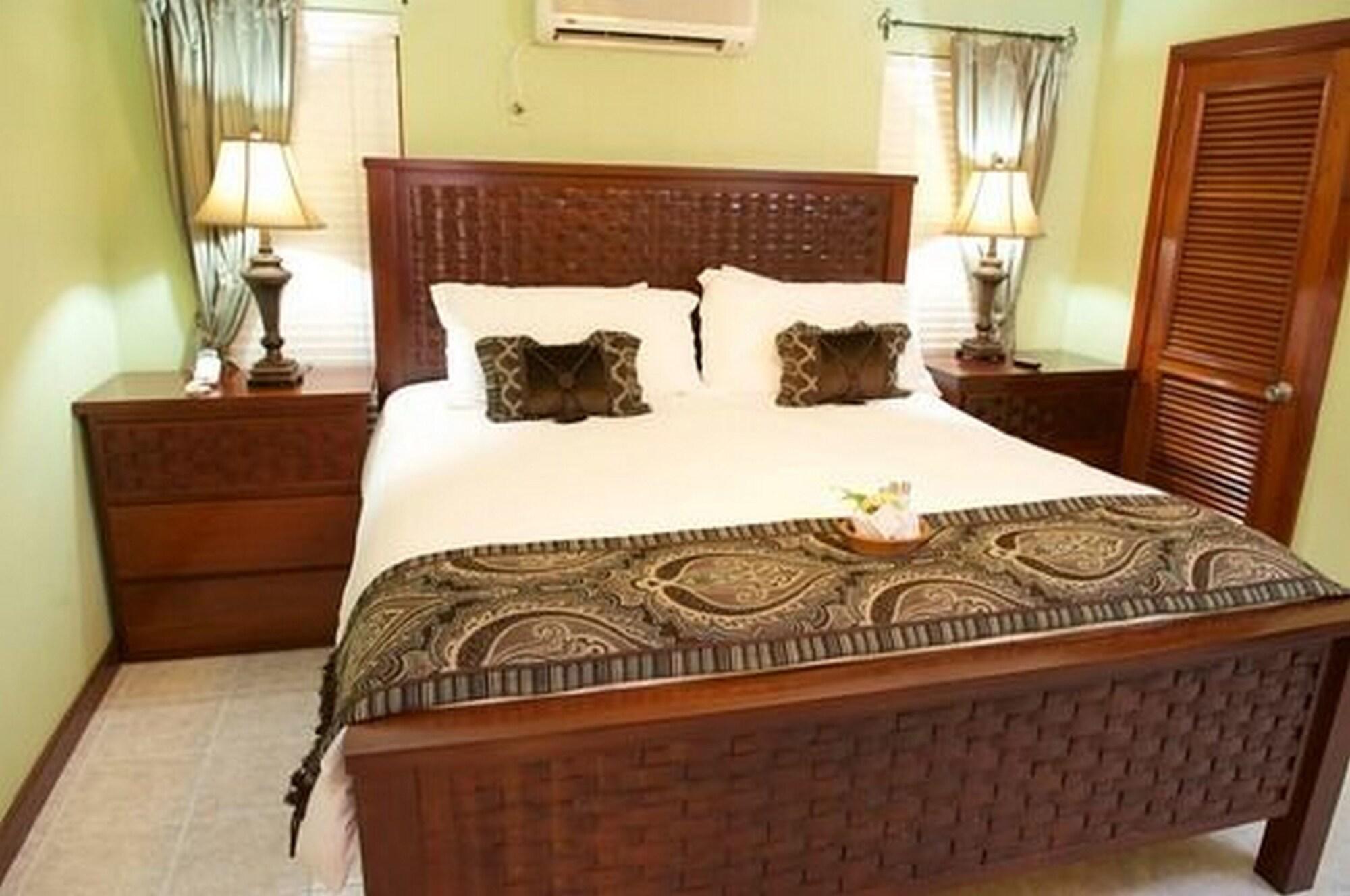 The Palms Oceanfront Suites San Pedro  Dış mekan fotoğraf