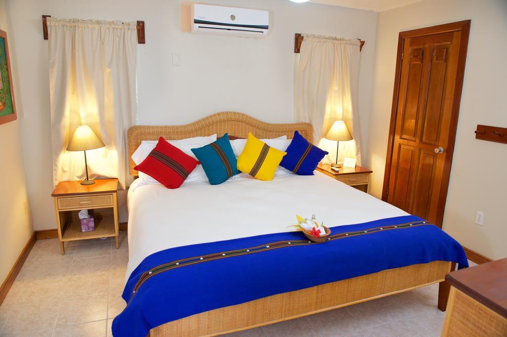 The Palms Oceanfront Suites San Pedro  Dış mekan fotoğraf